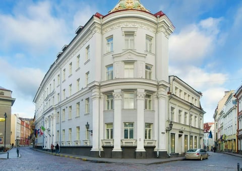 How a City Hotel in Estonia Achieved +24% Revenue Growth with hotellab RMS