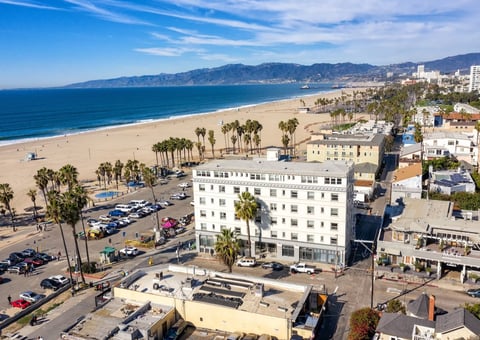 How Air Venice Replaced Last-Minute Discounting with Data-Driven Pricing and Reclaimed 2+ Hours a Week