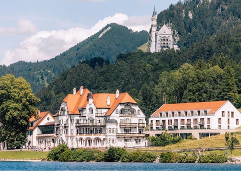 How Althoff Hotels Increased Direct Bookings by +13% Using THN Personalization