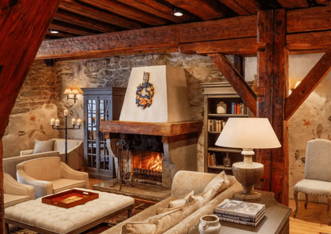 How Schlössle Hotel Keeps Its Medieval Character While Bringing Revenue Management Into Daily Operations with Mews