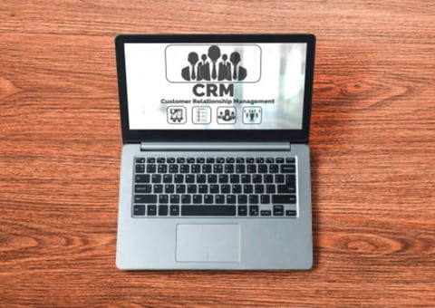 Interrupción de CRM hotelero: de una herramienta de marketing al sistema de TI líder