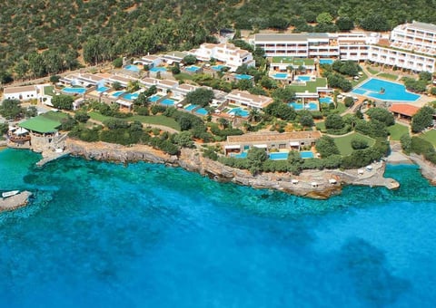 Elounda Hotels and Resorts Generates €200,000 in New In-Room Revenue in One High Season with SuitePad