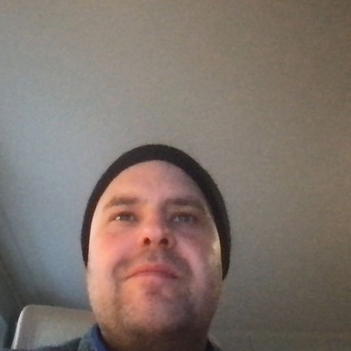 /images/default-avatar.png