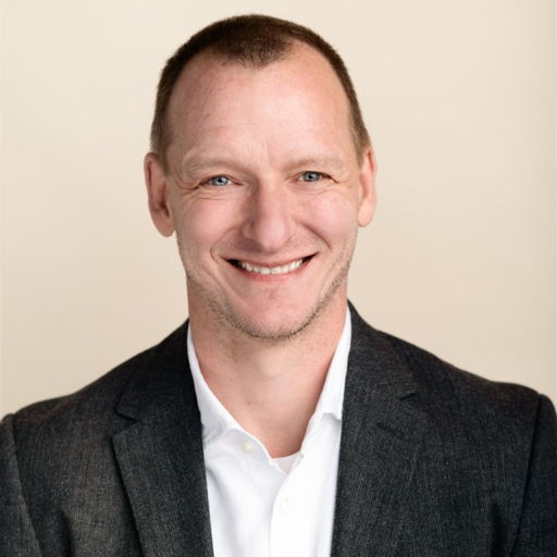 /images/default-avatar.png
