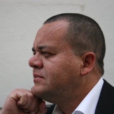 /images/default-avatar.png