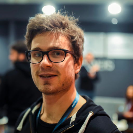 /images/default-avatar.png