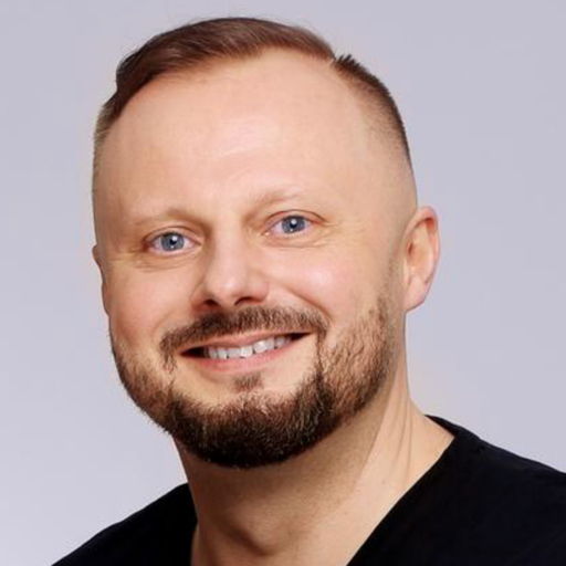 /images/default-avatar.png