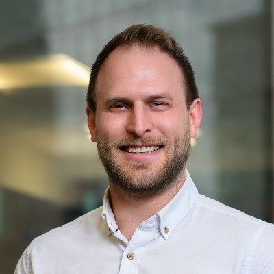 /images/default-avatar.png