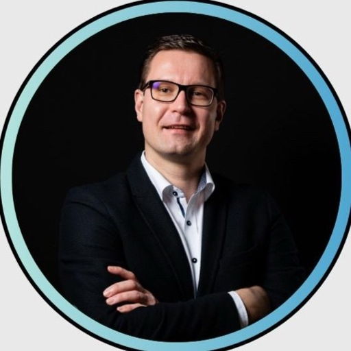 /images/default-avatar.png