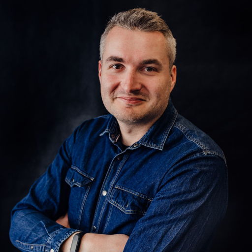 /images/default-avatar.png