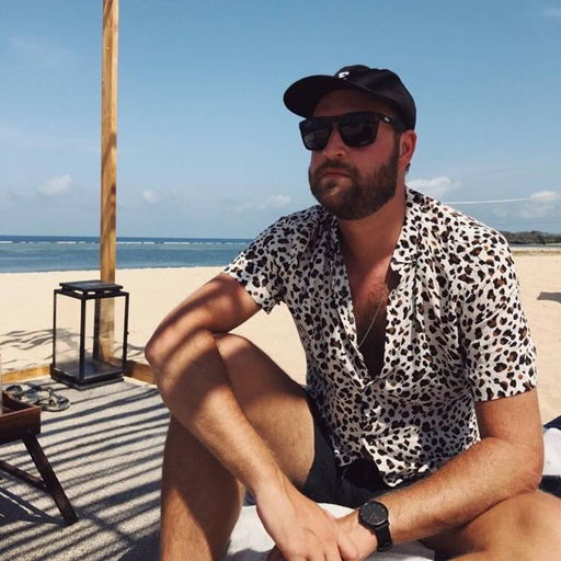 /images/default-avatar.png