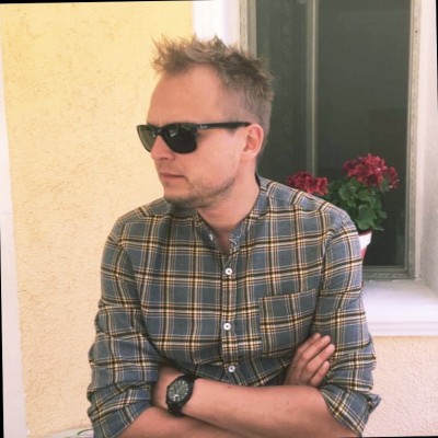 /images/default-avatar.png