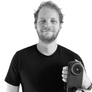/images/default-avatar.png