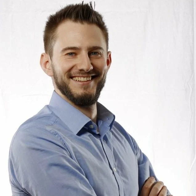 default-avatar.png