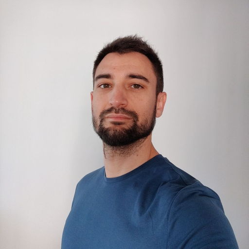 /images/default-avatar.png