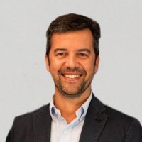 /images/default-avatar.png