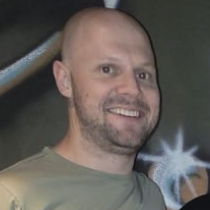 /images/default-avatar.png