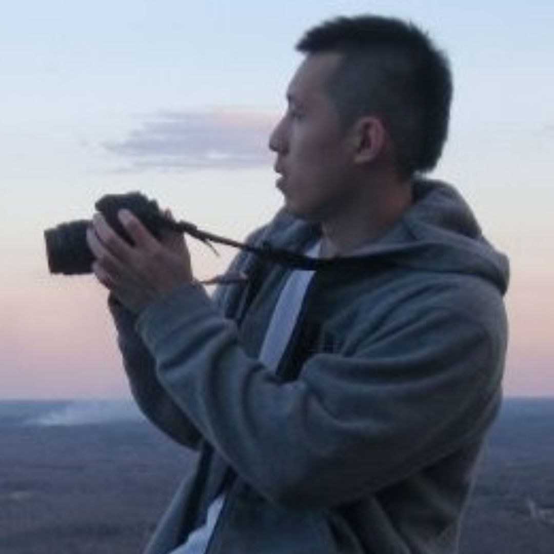 default-avatar.png