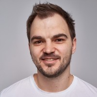 /images/default-avatar.png