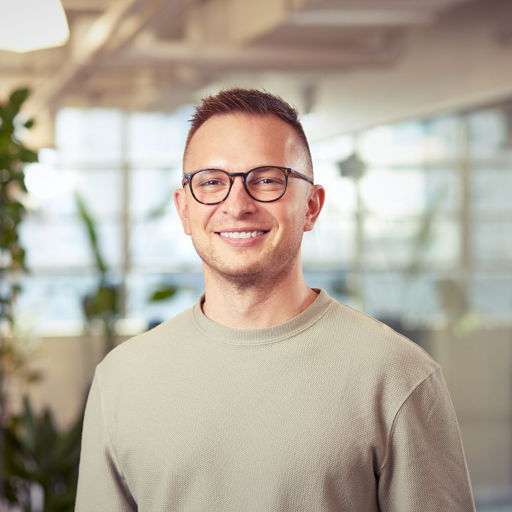 /images/default-avatar.png