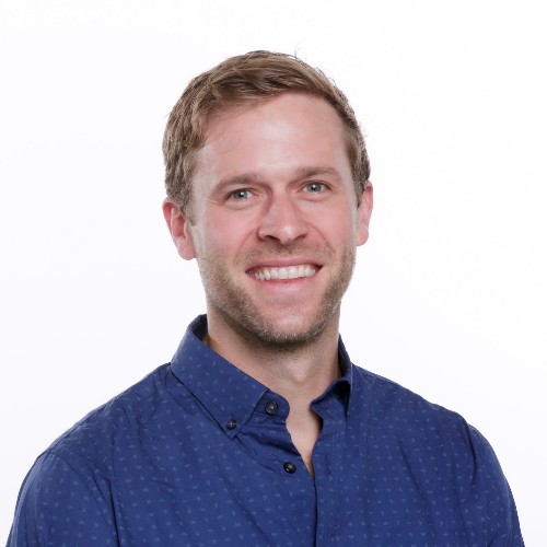 /images/default-avatar.png